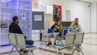 İzmir Büyükşehir Belediyesi, 2025’te 1550 okula spor malzemesi desteği sağladı.