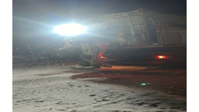 İzmir Büyükşehir Belediyesi ekipleri, kentteki hava sıcaklığının hızla düşmesi ve