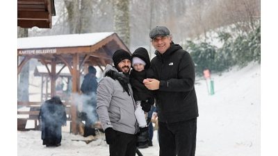 Kartepe Belediyesi Mesire Alanı, eşsiz güzelliği ve kış aylarında beyaza