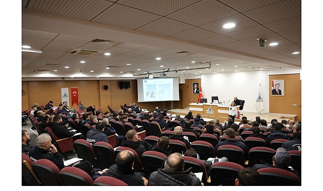 Kartepe Belediyesi Fen İşleri Müdürlüğü ekipleri, sahada yürüttükleri çalışmalarda riskleri