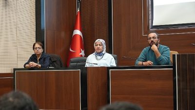 Keçiören Belediyesi, stajyer öğrencilere yönelik sağlık eğitimi programı düzenledi. İnsan