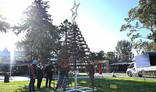 Kemer Belediyesi İklim Değişikliği ve Sıfır Atık Müdürlüğü'nün çevre temizliği,