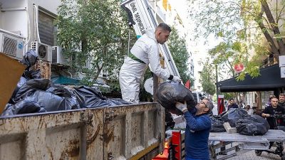 Vatandaşlardan gelen çöp ev ihbarlarını değerlendirerek hızlıca müdahale eden Konak