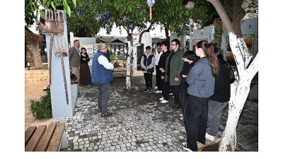Kemer Merkez Mesleki ve Teknik Anadolu Lisesi 10’uncu sınıf öğrencileri,