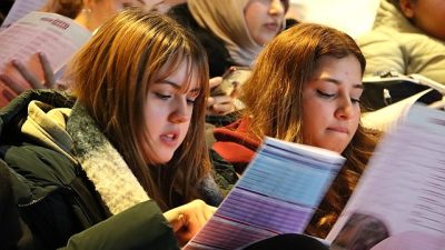 Maltepe Belediyesi, eğitim alanındaki desteklerini sürdürüyor. Derslikler, kütüphaneler ve kültür