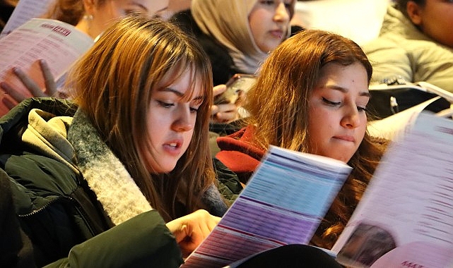 Maltepe Belediyesi, eğitim alanındaki desteklerini sürdürüyor. Derslikler, kütüphaneler ve kültür