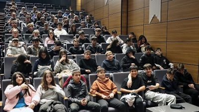 Maltepe Belediyesi’nce düzenlenen “Sınavı Yönet, Kendini Keşfet” söyleşisinde, belediyeye bağlı