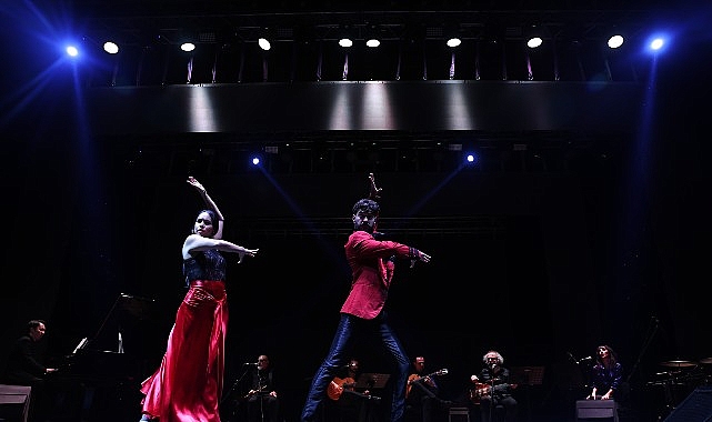 Antalya Büyükşehir Belediyesi’nin düzenlediği 25. Uluslararası Antalya Piyano Festivali’nde sahne