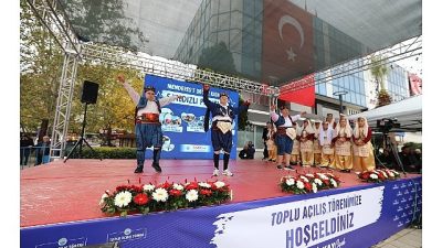 Menderes Belediyesi, 5 büyük projenin toplu açılışını yoğun bir kalabalık