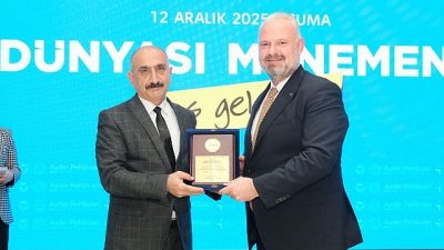 Menemen Belediyesi, "İş Dünyası Menemen'de Buluşuyor" etkinliği gerçekleştirdi.