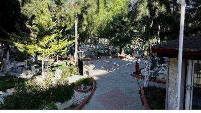 Yasa ve meclis kararı gereği mezarlıkların, Aydın Büyükşehir Belediyesi’ne devredilmesinin