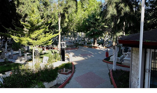 Yasa ve meclis kararı gereği mezarlıkların, Aydın Büyükşehir Belediyesi’ne devredilmesinin