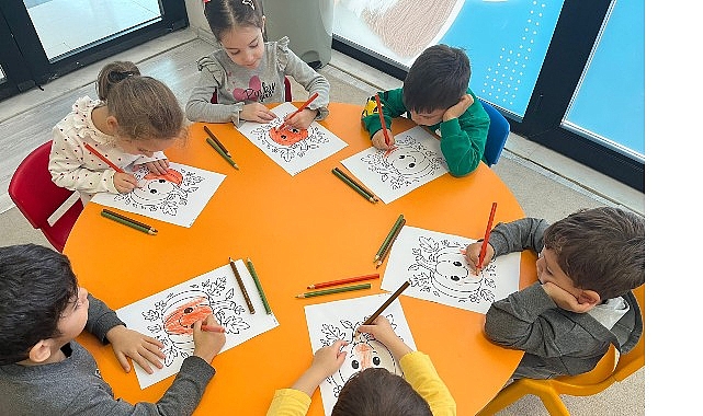 Kocaeli Büyükşehir Belediyesi Meslek ve Sanat Eğitimi Kursları (KO-MEK), sadece