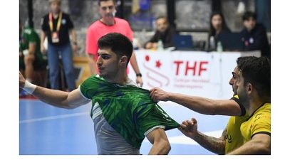 Hentbol Erkekler Süper Ligi’nde mücadele eden Nilüfer Belediyespor, Beykoz Belediyespor