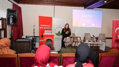 Gerçekleştirdiği etkinliklerle toplum bilincini artırmayı amaçlayan Osmangazi Belediyesi, farkındalık paneliyle