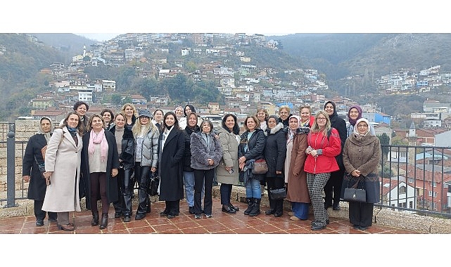 Osmangazi Belediyesi, ilçede yaşayan kadınların Bursa’nın doğal, tarihi ve manevi