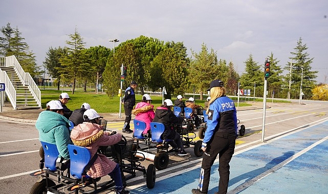 Kocaeli Büyükşehir Belediyesi, 3 Aralık Dünya Engelliler Günü kapsamında 17