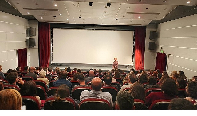 Nilüfer Belediyesi’nin düzenlediği “Bir Yönetmen Bir Söyleşi” etkinliğinin bu ayki