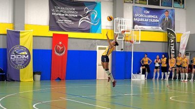 TVF Kadınlar 2. Ligi 7. Grup 19. hafta karşılaşmasında Polat