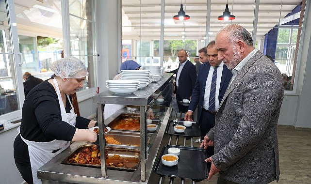 Canik Belediyesi'nin sağlıklı yemekleri, ekonomik fiyatlarla vatandaşlarla buluşturduğu Can Sofrası,