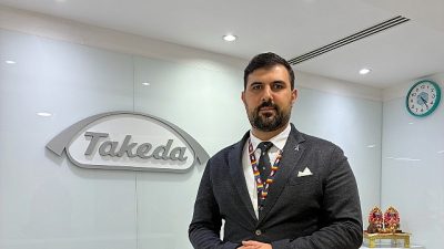 Farklı ülkelerde sorumluluklar üstlenen, geniş coğrafyalarda ekip yöneten ve stratejiye