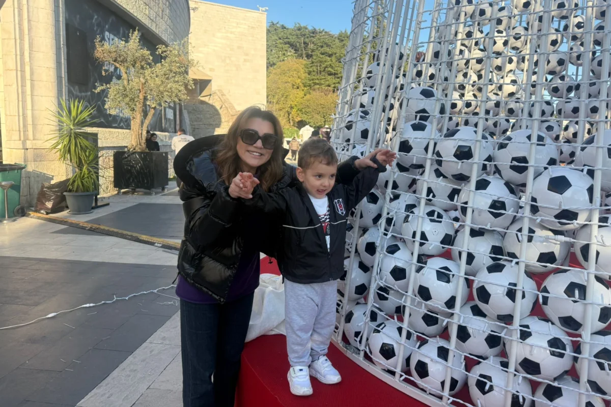 Beşiktaş, “İyiliğe Kanat Aç” kampanyası kapsamında Tüpraş Stadyumu önüne 2