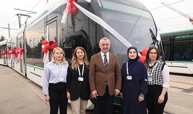 Kocaeli Büyükşehir Belediye Başkanı Tahir Büyükakın, vatmanlık veya otobüs şoförlüğü