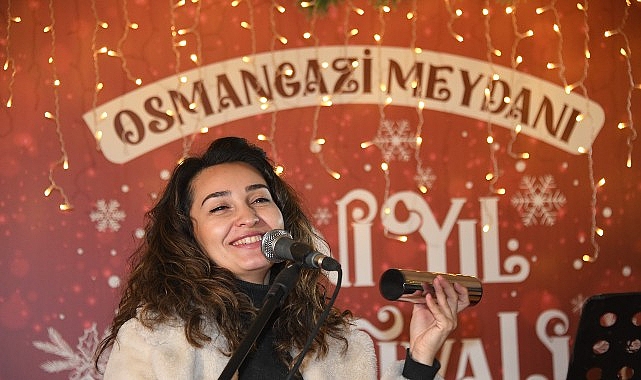 Osmangazi Belediyesi, Yeni Yıl Festivali kapsamında düzenlediği akustik konserle soğuk