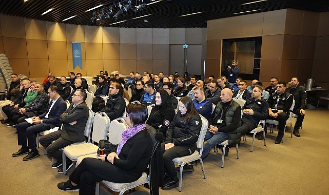 Küçükçekmece Belediyesi, personelin mesleki gelişimine katkı sağlamak amacıyla eğitimler düzenlemeye