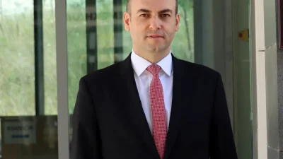 Global Bilişim Derneği (BİDER) Başkanı Şenol Vatansever, küresel finansal sistemin