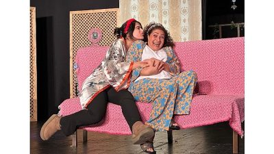 Maltepe Belediyesi’nde görevli Ali Erdoğan’ın yönetmenliğini üstlendiği “3+1 Zombili” komedi