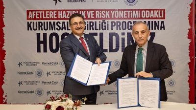 Küçükçekmece Belediyesi'nin ev sahipliğinde Afetlere Hazırlık ve Risk Yönetimi Odaklı