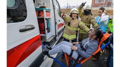İzmir Büyükşehir Belediyesi, engelli bireylerin afet anlarında güvenli tahliyesi için