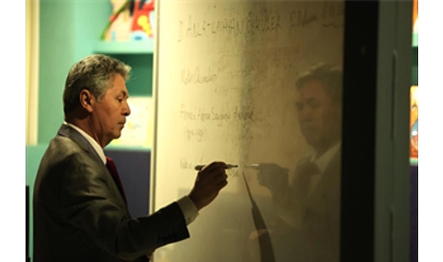 İzmir Büyükşehir Belediyesi Ahmed Adnan Saygun Sanat Merkezi (AASSM), adını