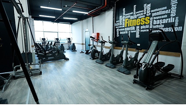 Avcılar Belediyesi, Firuzköy Atatürk Stadyumu’nda yer alan fitness salonunu yenileyerek