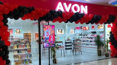 140 yıldır kadınların hayatına güzellik katan Avon, 2026 yılına Türkiye’deki