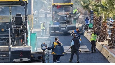 Aydın Büyükşehir Belediyesi, kent genelinde eş zamanlı olarak sürdürülen yol
