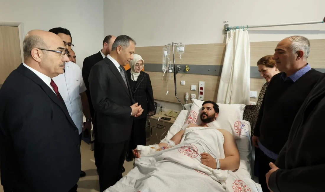 İçişleri Bakanı Ali Yerlikaya ve Emniyet Genel Müdürü Mahmut Demirtaş,