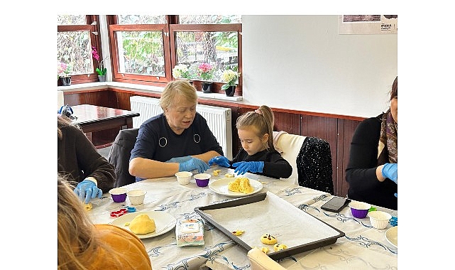 Bakırköy Belediyesi’nin yarıyıl tatiline özel olarak Ataköy Emekliler Evi’nde düzenlediği