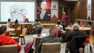 Bakırköy Belediyesi tarafından kurulan Çocuk Meclisi, çocuk hakları için toplandı.