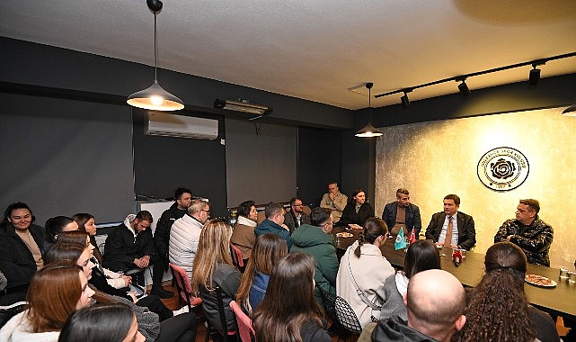 Osmangazi Belediye Başkanı Erkan Aydın, halk dansları aracılığıyla köklü gelenekleri