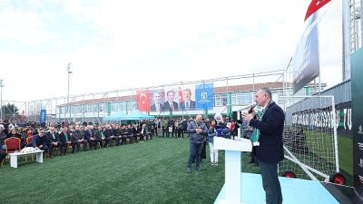 Kocaeli Büyükşehir Belediyesi'nin hayata geçirdiği Kocaelispor Vinsan Altyapı Tesisleri tanıtıldı.