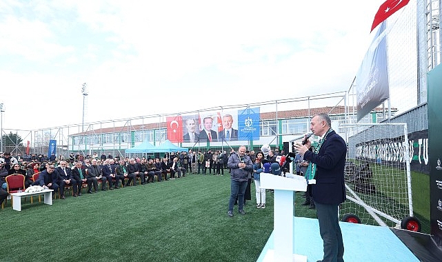 Kocaeli Büyükşehir Belediyesi'nin hayata geçirdiği Kocaelispor Vinsan Altyapı Tesisleri tanıtıldı.