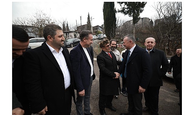 Kocaeli Büyükşehir Belediye Başkanı Tahir Büyükakın, hemşehri dernekleri ile buluşmasına