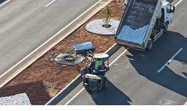 Aydın Büyükşehir Belediyesi, kent genelinde yol, çevre ve peyzaj çalışmalarına