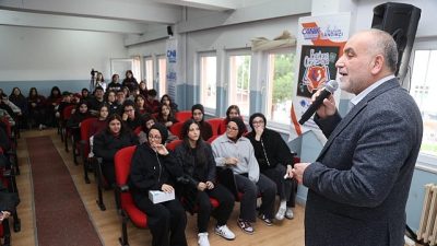 Canik Belediye Başkanı İbrahim Sandıkçı, öğrencilerin talepleri ve önerileri doğrultusunda