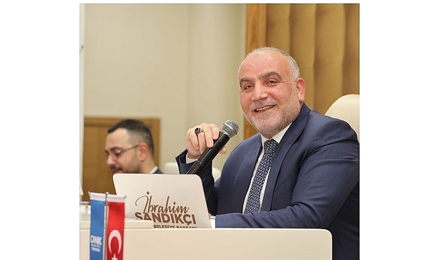 Canik Belediye Başkanı İbrahim Sandıkçı, bu yıl da emeklilere yönelik