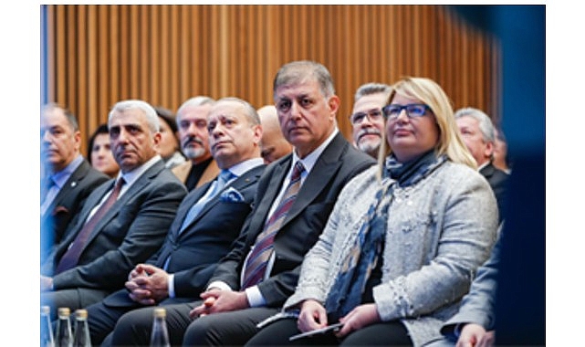 İzmir’de kamu, iş dünyası, akademi ve sivil toplum temsilcileri Su