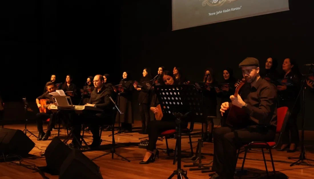 Kocaeli Büyükşehir Belediyesi, kadının toplumsal hayattaki rolünü ve gücünü görünür