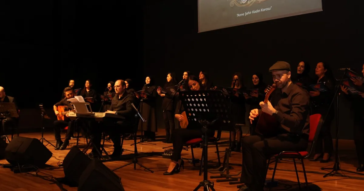 Kocaeli Büyükşehir Belediyesi, kadının toplumsal hayattaki rolünü ve gücünü görünür